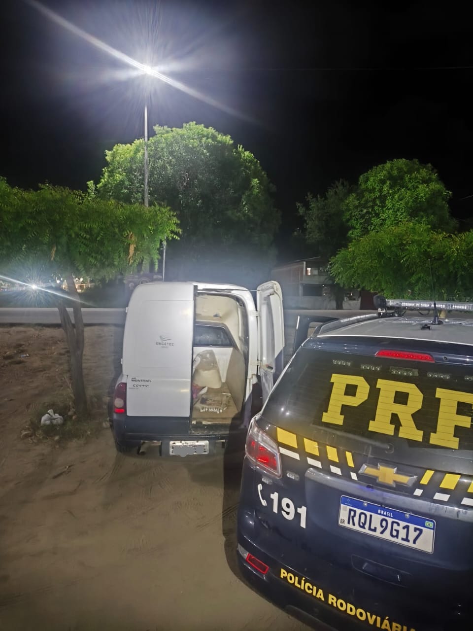 PRF apreende artefatos explosivos e prende homem por transporte irregular em Caicó/RN