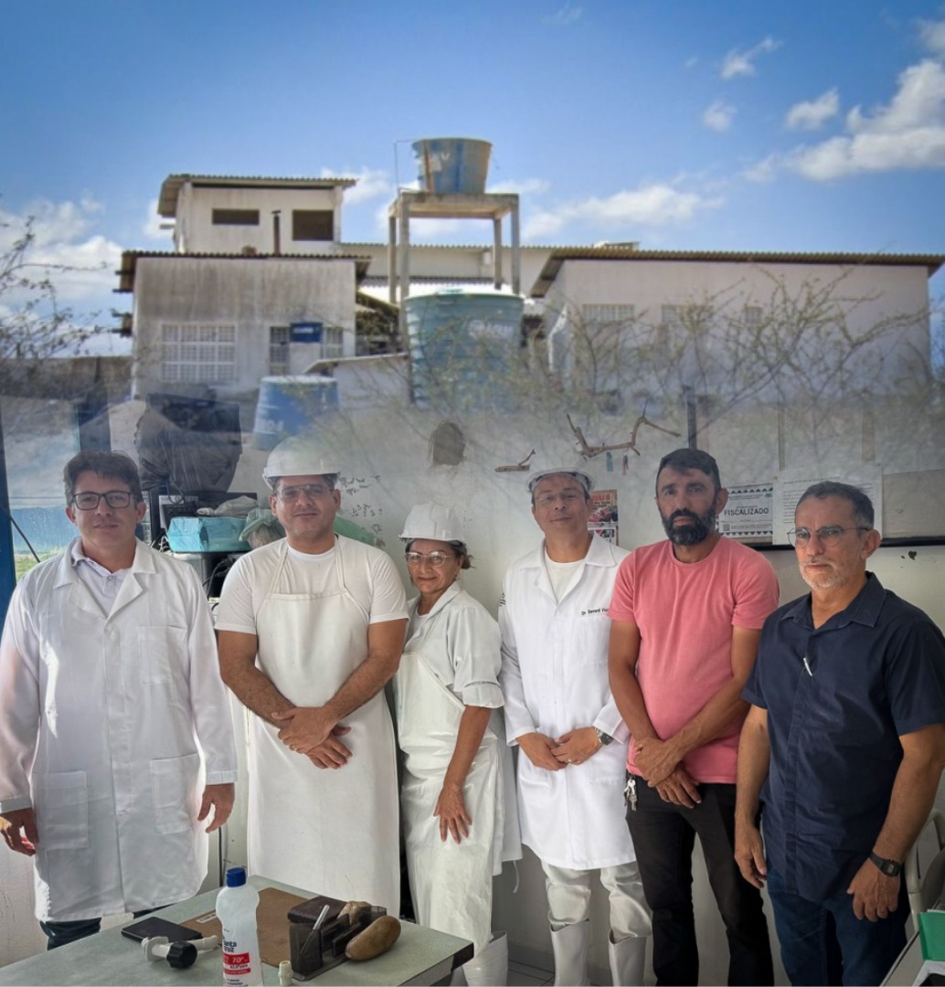 VISITA DO COORDENADOR DOS CONSÓRCIOS PÚBLICOS DO SERIDÓ AO ABATEDOURO PÚBLICO DE ACARI FORTALECE PARCERIAS REGIONAIS