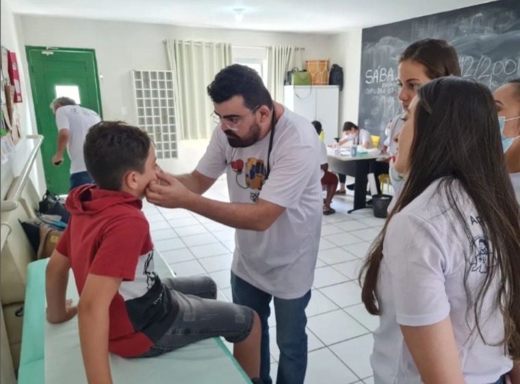 Areia Branca recebe a 59ª edição do Projeto Pediatria Itinerante com atendimentos gratuitos a crianças e adolescentes
