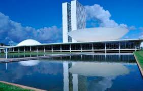 Boletim Legislativo: PEC da Reeleição, CPI do INSS e Licenciamento Ambiental no radar do Congresso