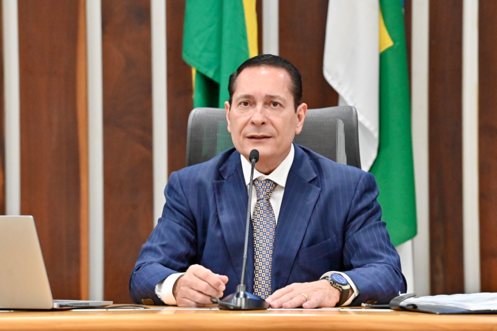Ezequiel Ferreira solicita melhorias em infraestrutura e educação em cidade do RN