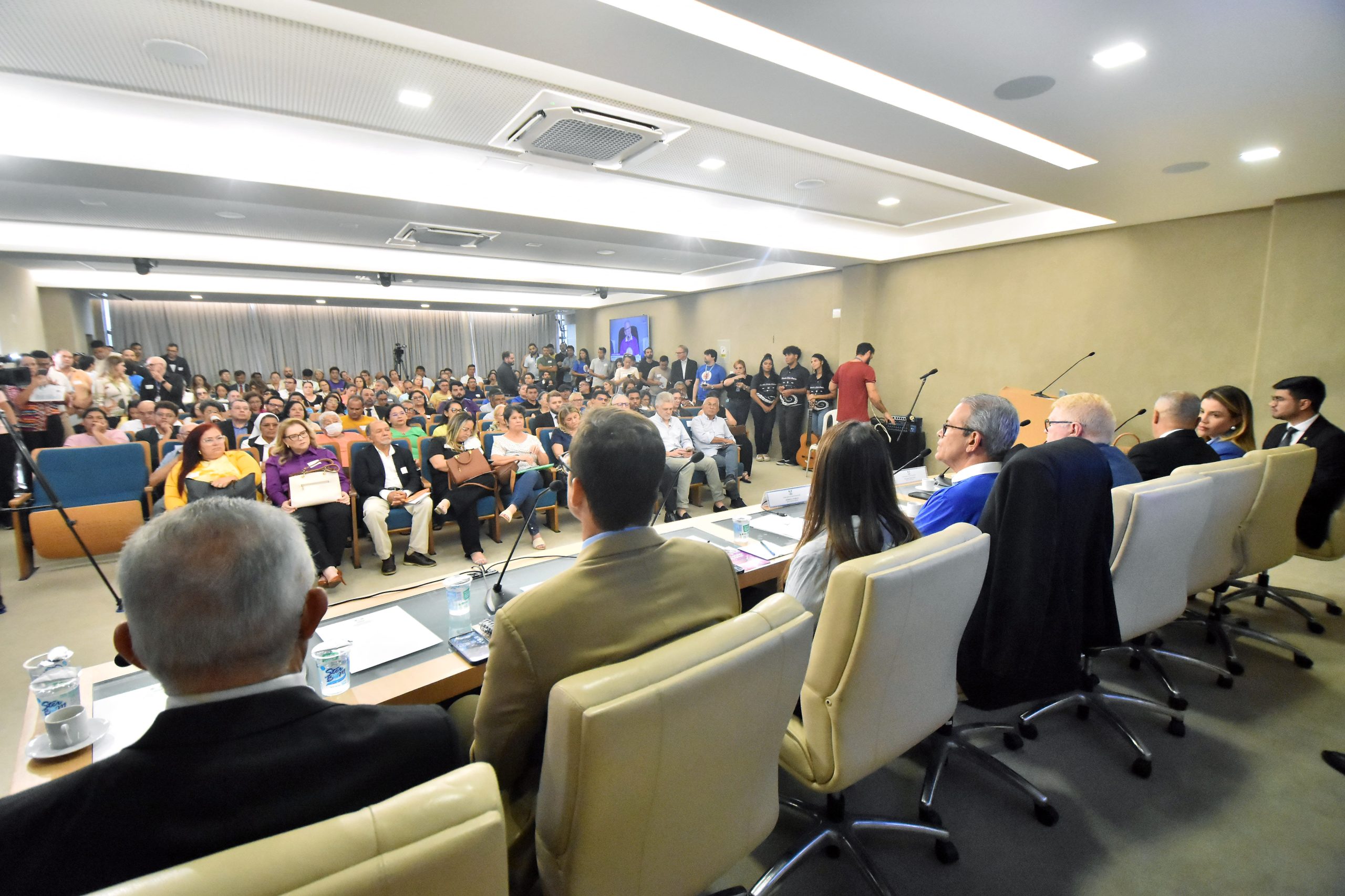 IRPF: audiência discute financiamento de ONGs que defendem crianças e idosos