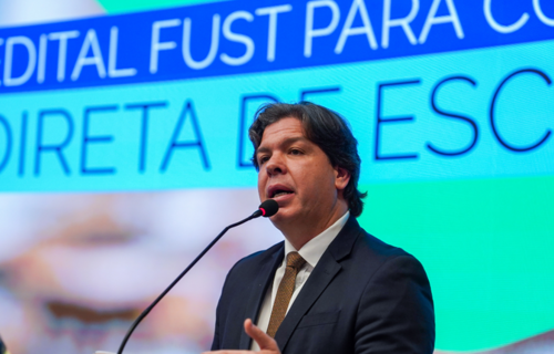 Lançado edital para levar internet de alta velocidade a 5 mil escolas públicas