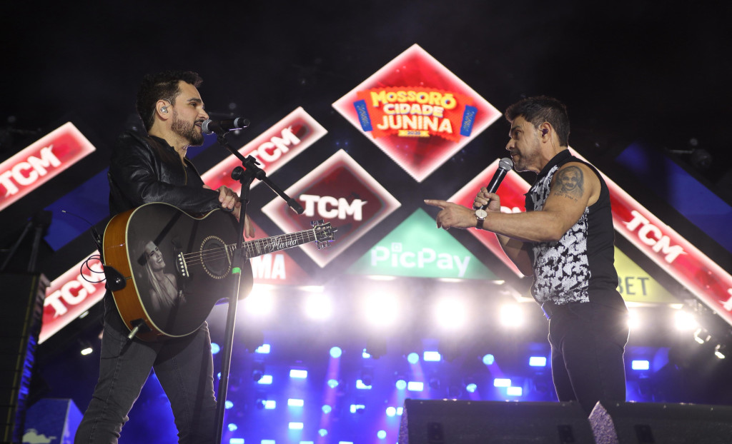 Mais uma noite de grandes emoções na Estação das Artes com shows de Zezé Di Camargo & Luciano e Vicente Nery