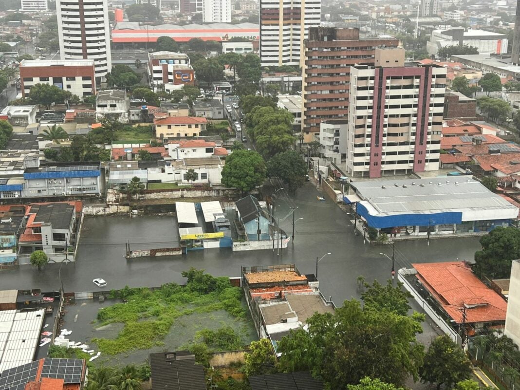 Em Natal, chuva supera 100 mm em 24h e está 1/3 acima da média prevista, diz EMPARN