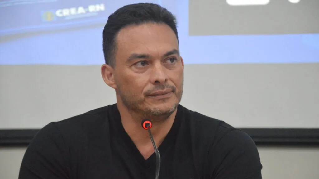 Styvenson admite disputar Governo do RN em 2026 se Rogério Marinho não for candidato