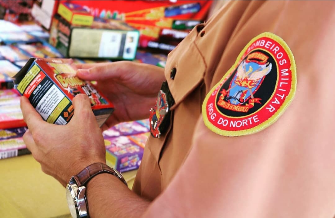 Regularização para vendedores de fogos de artifício terá atendimento especial no Corpo de Bombeiros