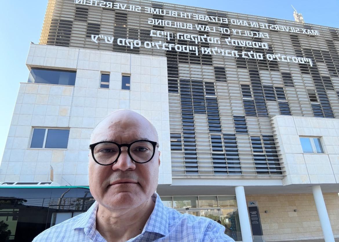 Em Israel, secretário de Natal relata tensão após ataque ao Irã; comitiva busca governo brasileiro