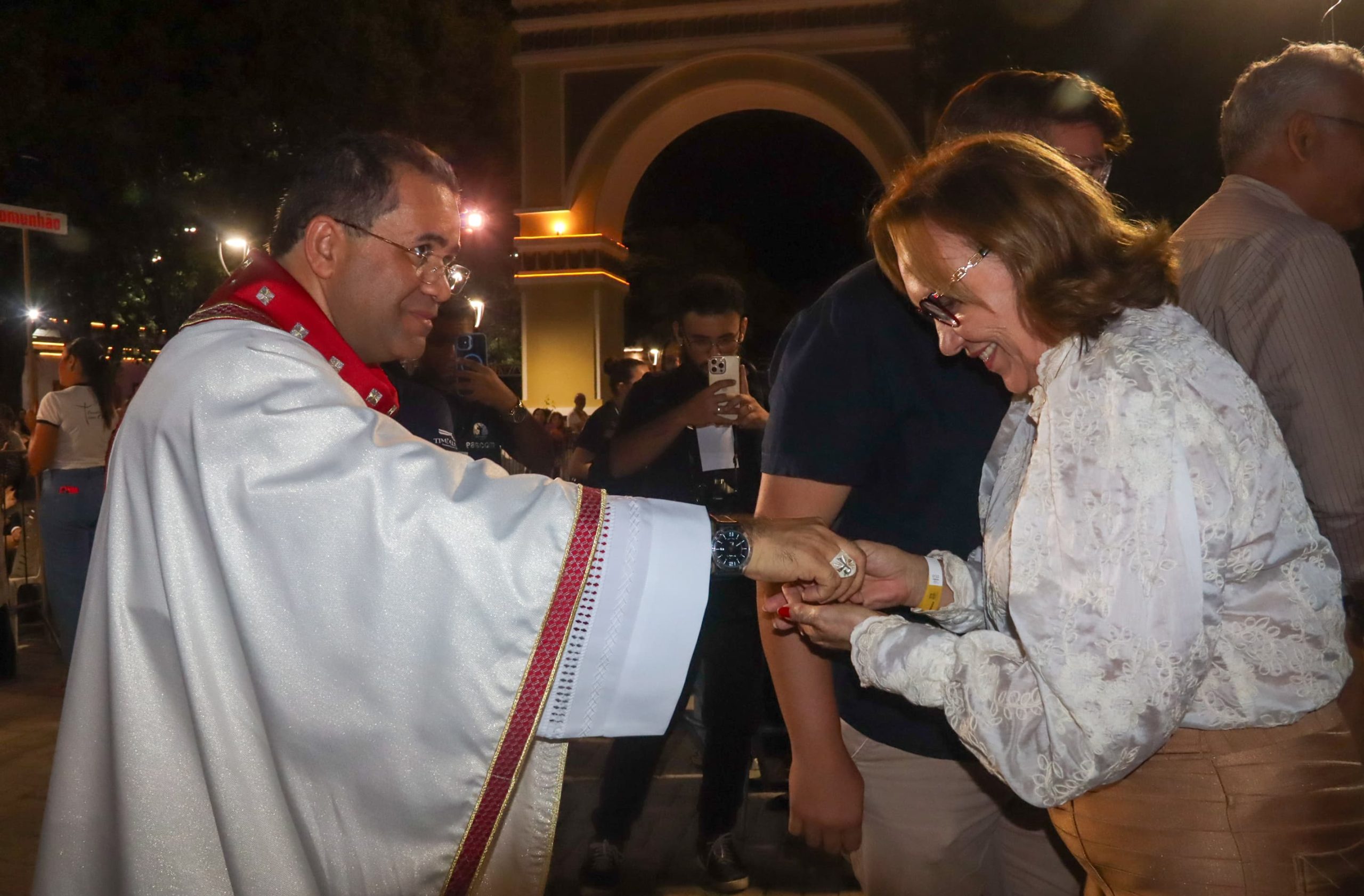 Senadora Zenaide Maia prestigia posse canônica do novo bispo de Caicó