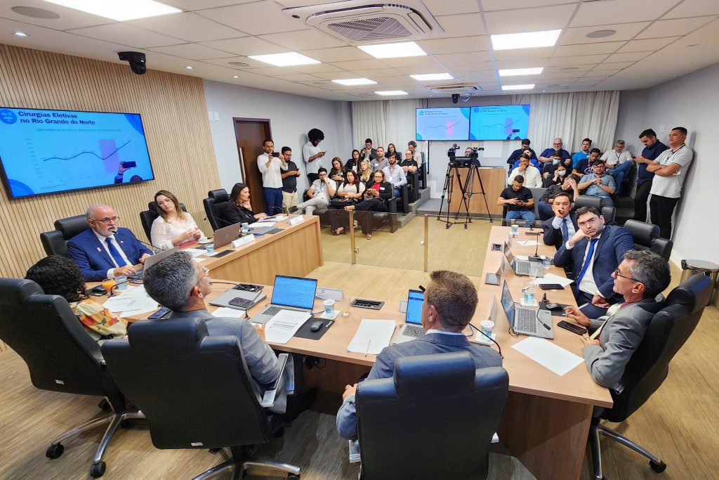 Comissão de Finanças da ALRN recebe prestação de contas da Secretaria de Saúde
