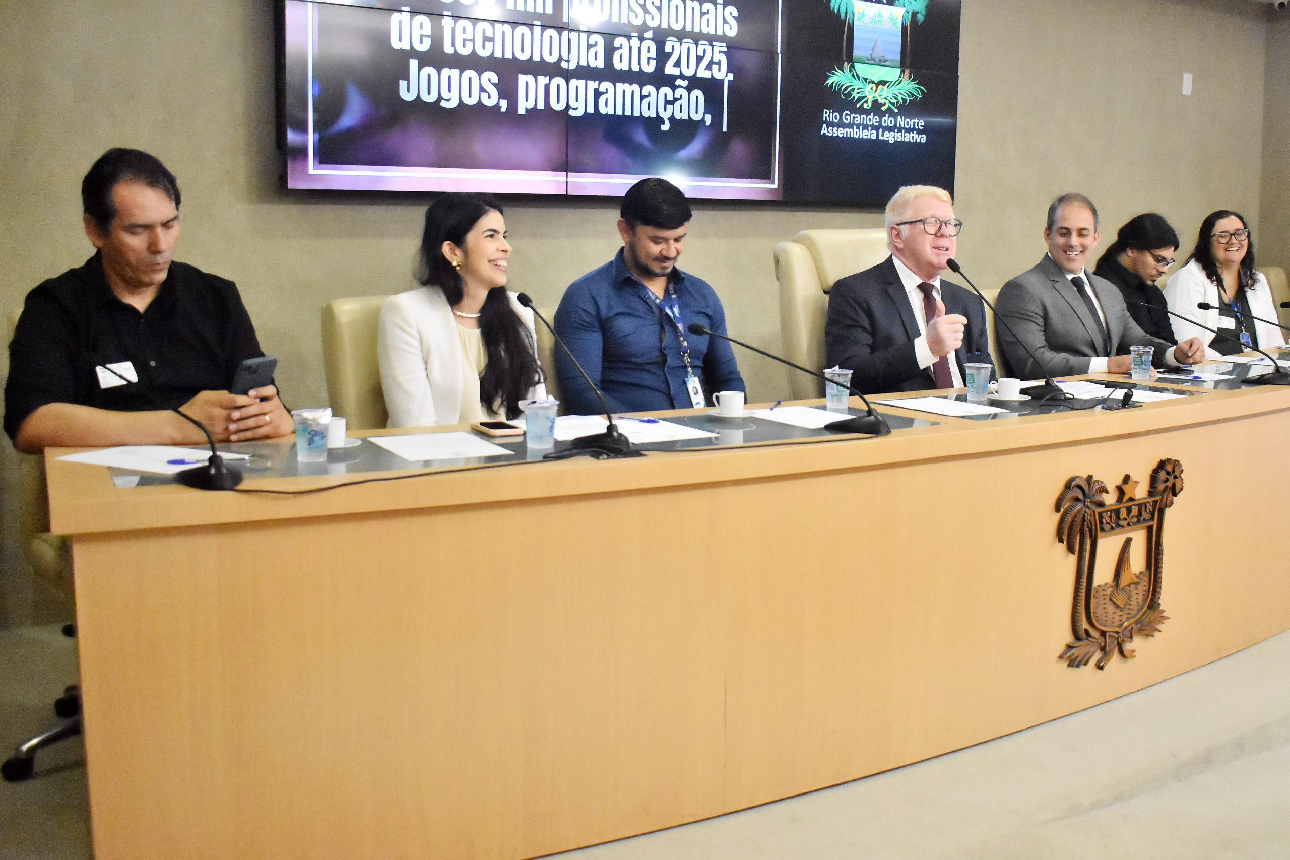 Audiência discute Cidadania Digital e uso de jogos eletrônicos na educação
