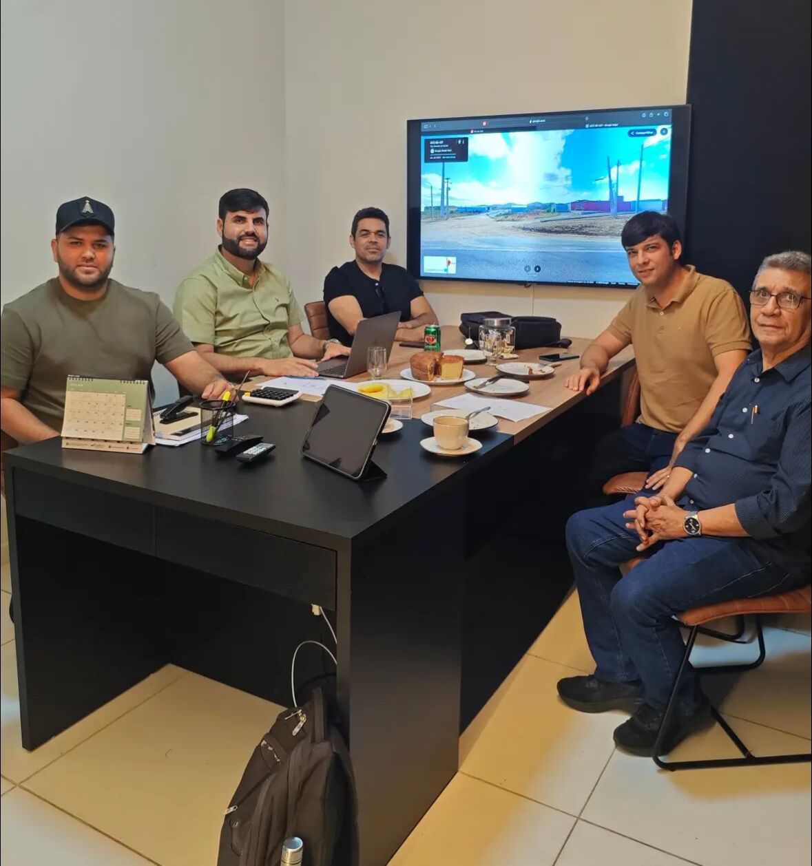 Prefeito Lucas Galvão busca atrair indústria têxtil para Currais Novos