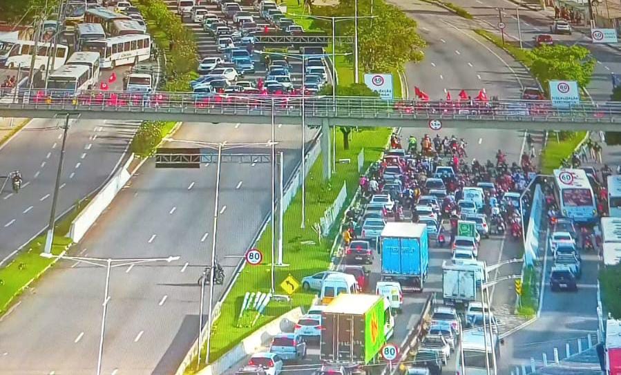 INTERDIÇÃO TOTAL DE RODOVIA PELO MST