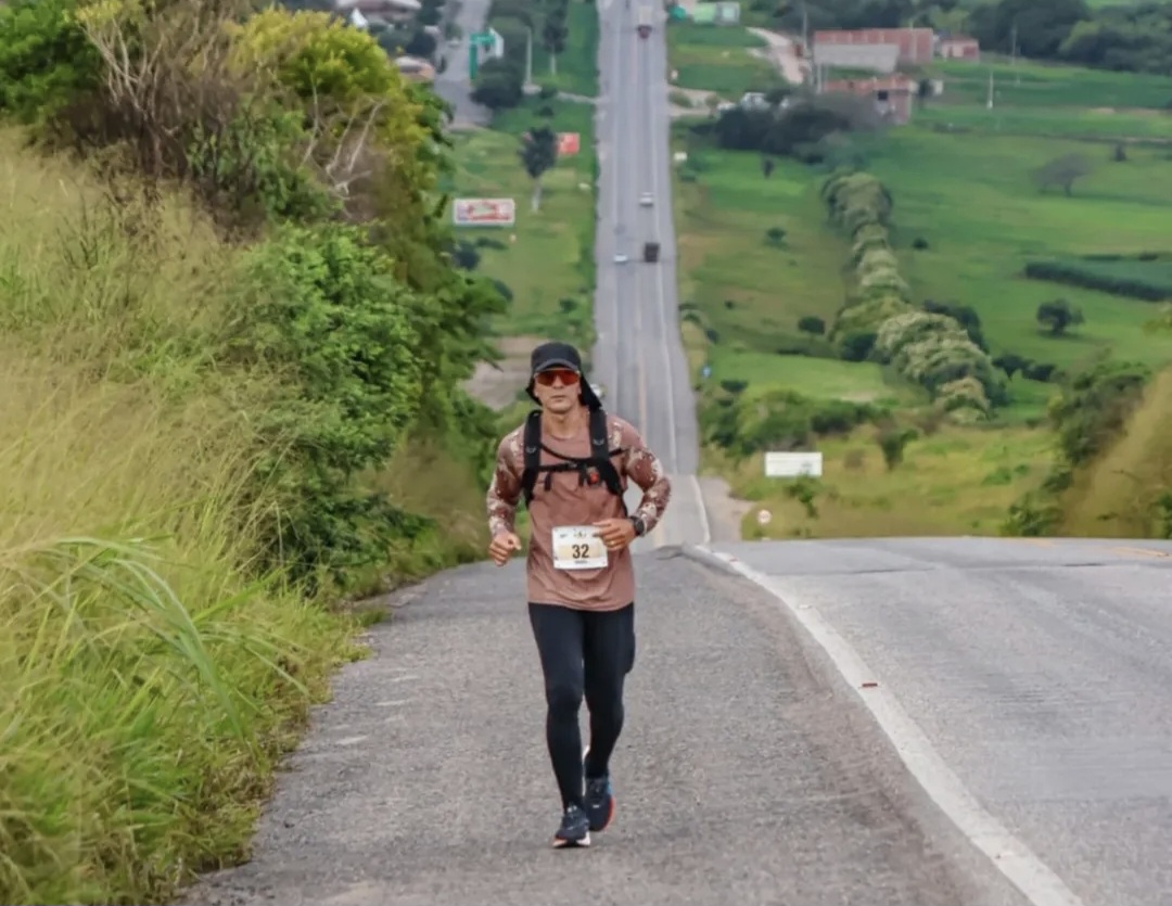 Policia Militar Celebra Participação de Polícial na 12ª corrida 100km no frio