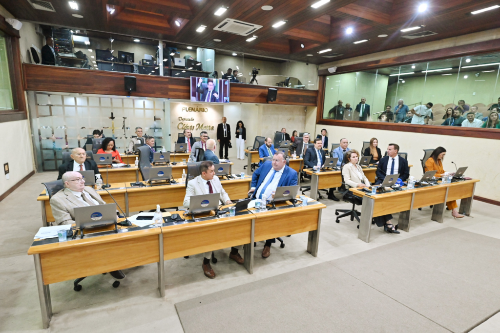 Aprovado por unanimidade na ALRN projeto que reestrutura Polícia Militar e Bombeiros