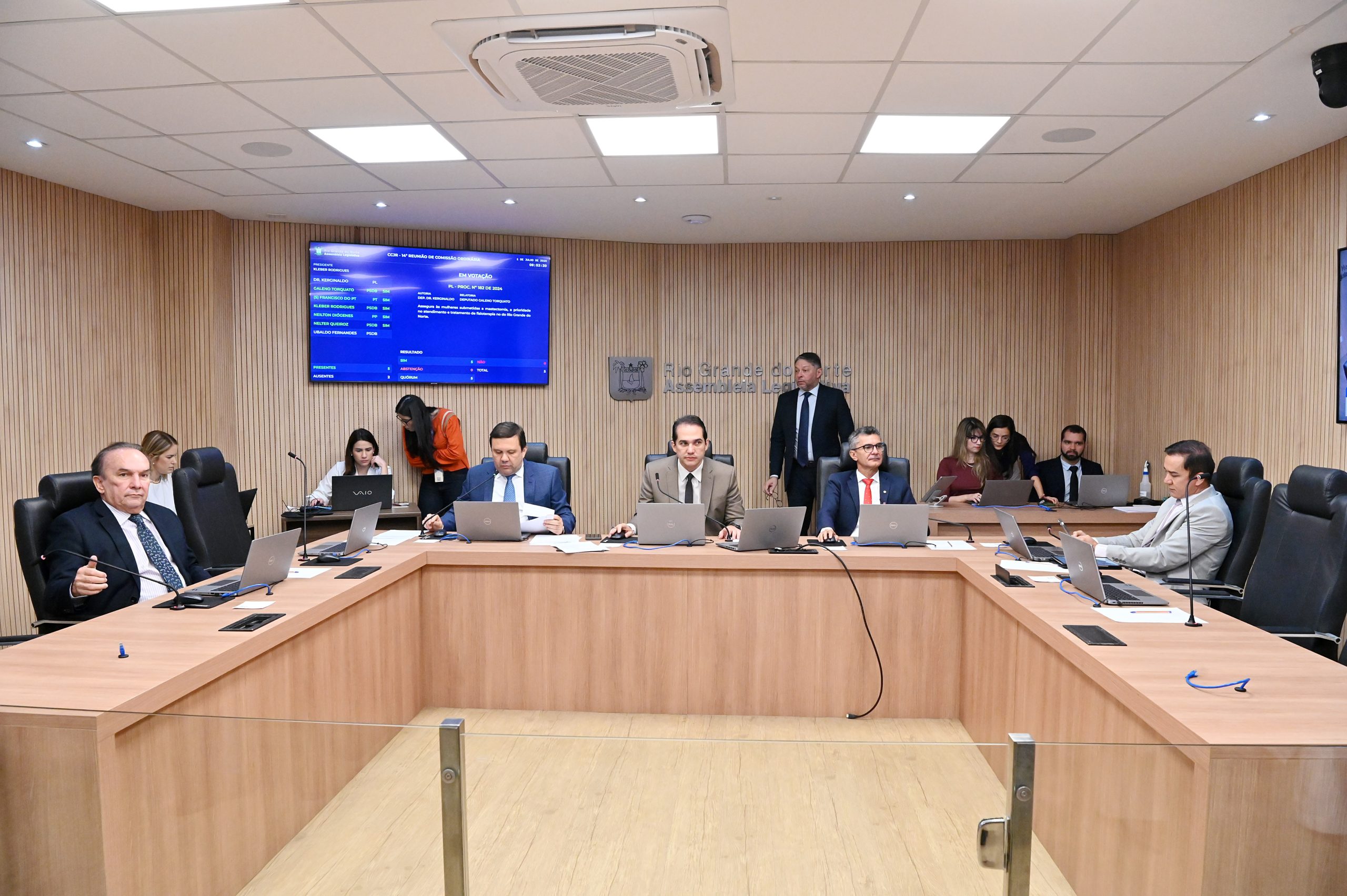 CCJ da Assembleia aprova projetos voltados para saúde, educação e cidadania no RN