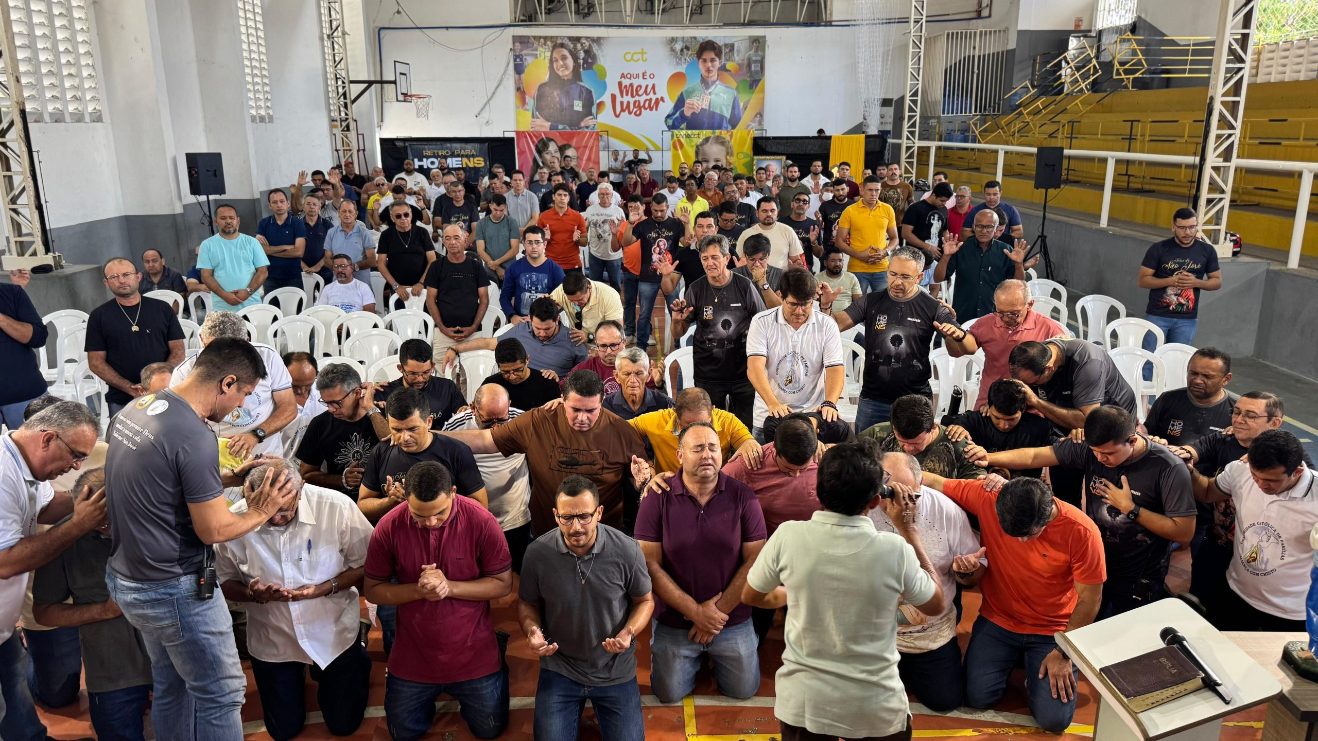 Retiro para Homens 2025 reúne multidão histórica no CCT e marca vidas com momentos de fé e transformação