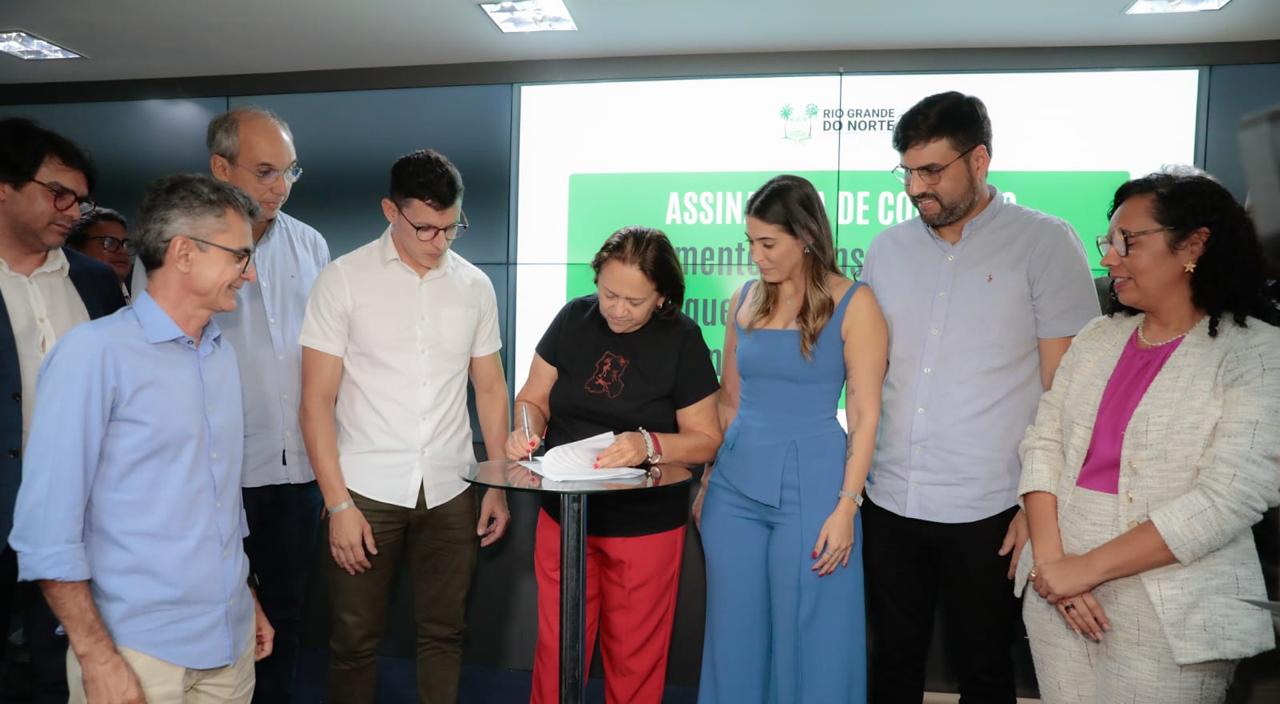 Prefeito Lucas firma convênio para fortalecimento do Geoparque Seridó como Patrimônio Mundial da UNESCO