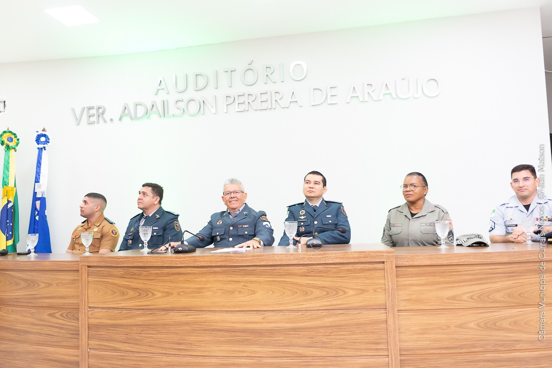 Câmara de Currais Novos realizou Sessão Solene em homenagem ao Dia do Soldado