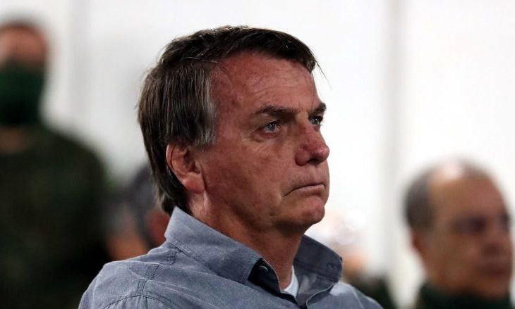 Moraes autoriza vigilância de Bolsonaro com monitoramento externo e vistorias diárias