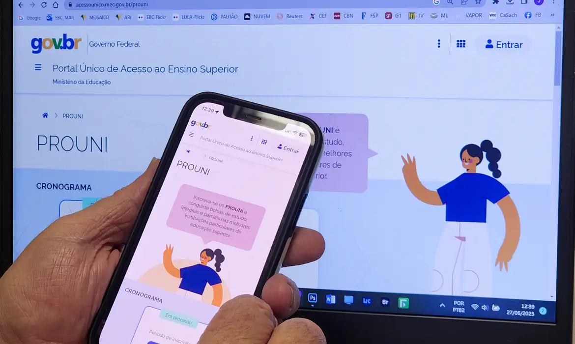 Prouni 2025/2: prazo para comprovar informações termina na sexta-feira