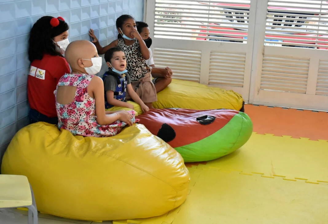 Astronautas pisam em terras potiguares pela primeira vez em projeto de apoio à criança com câncer