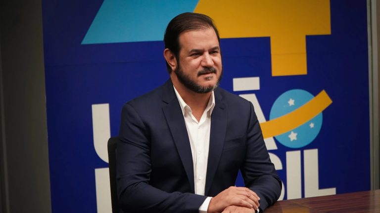 União Brasil dá 24 horas para filiados deixarem cargos no Governo Lula após reportagem ligar Rueda ao PCC