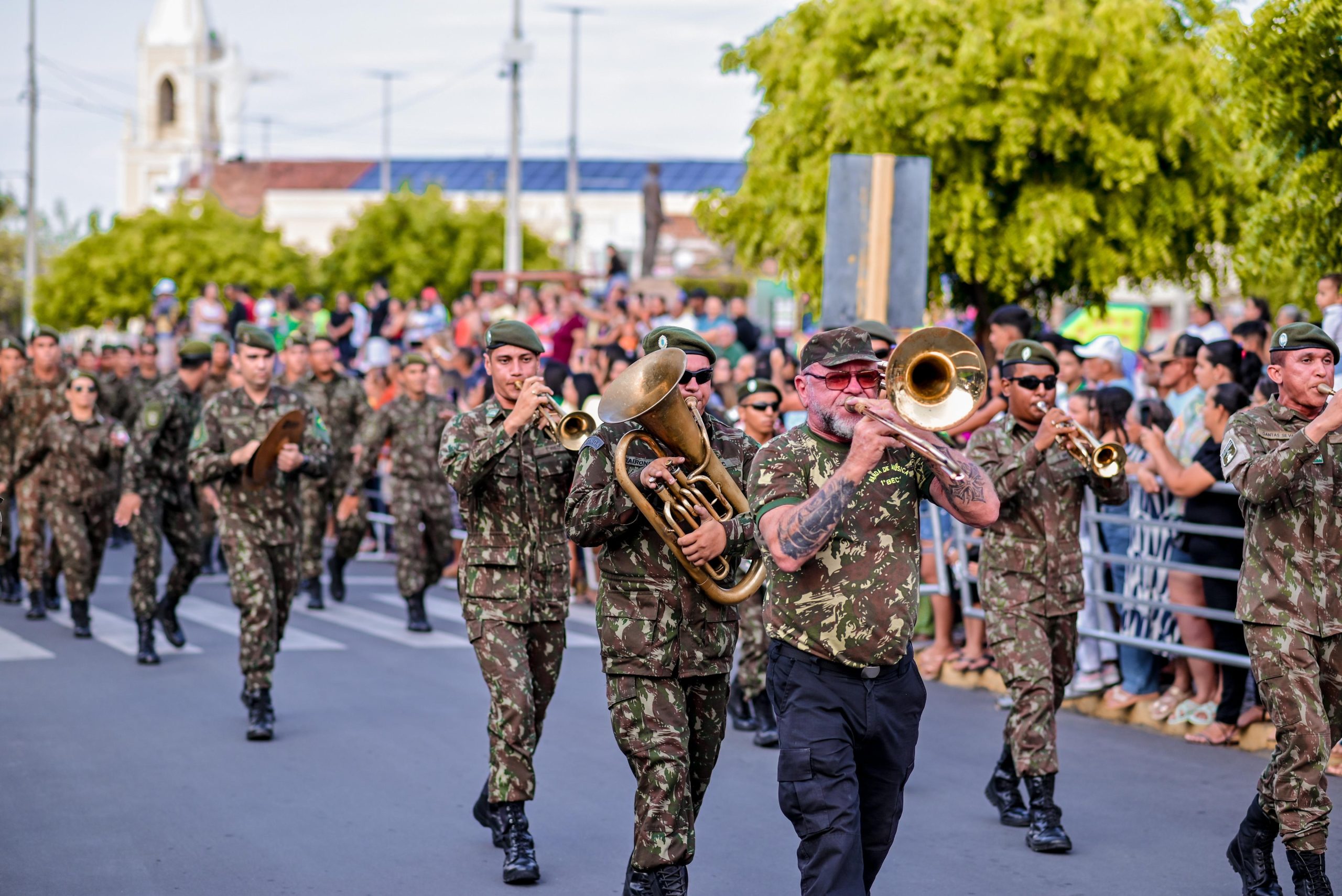 Desfile de 7 de Setembro movimentou as ruas de Currais Novos
