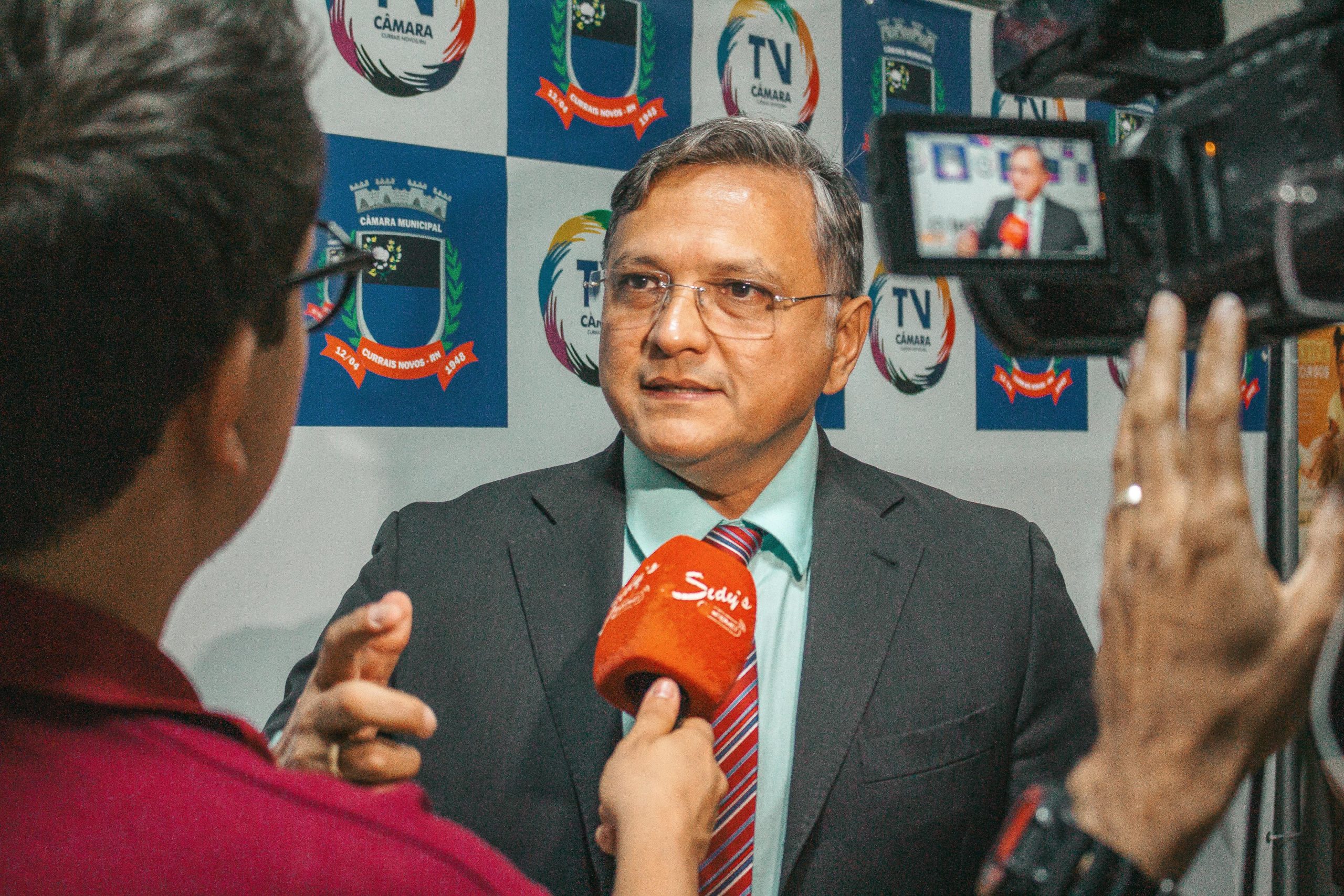 PL de autoria do Prof. Jaire torna de Utilidade Pública Municipal o Caixa Escolar da Escola de Nossa Senhora