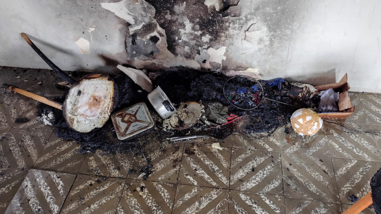 Corpo de Bombeiros de Currais Novos atende ocorrência de princípio de incêndio no Centro da cidade