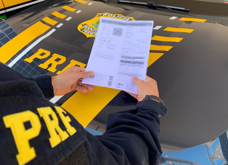 Homem é detido por uso de documento falso em fiscalização na BR-427, em Caicó-RN