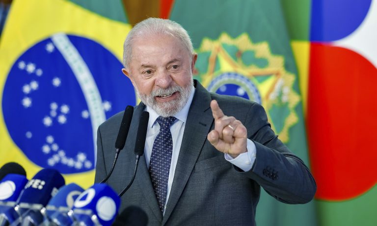 Lula decide vetar mudança na Lei da Ficha Limpa