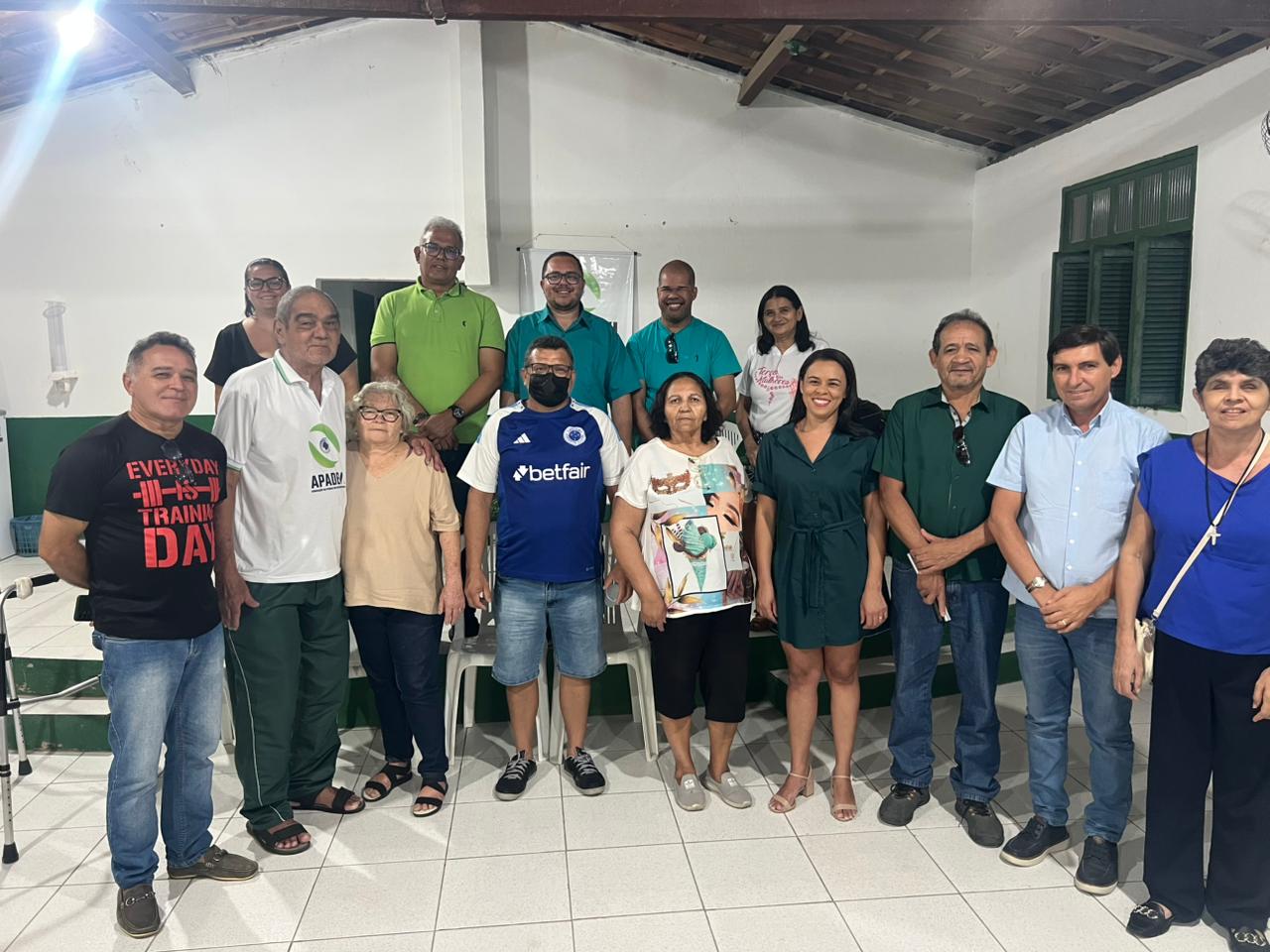 Vereador G Charles participa de reunião da APADEVI e prestigia nova diretoria eleita