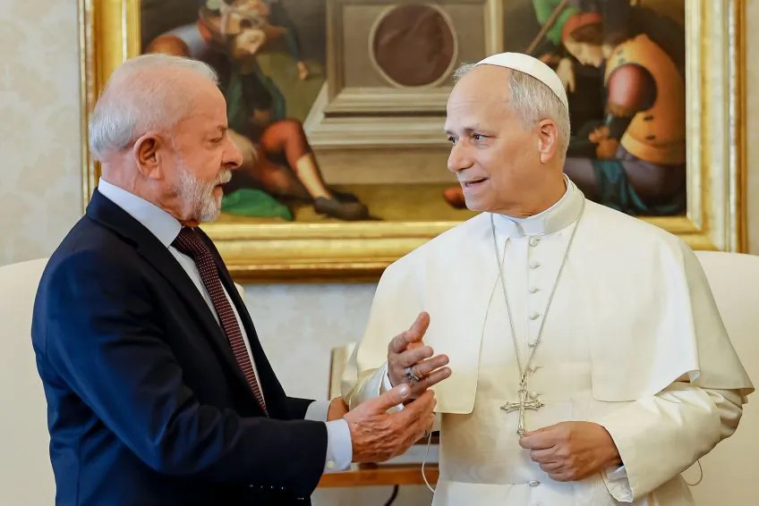 Lula se encontra com papa Leão XIV no Vaticano