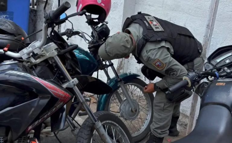 PM de Tenente Laurentino Cruz apreende mais quatro motos clonadas durante operação noturna
