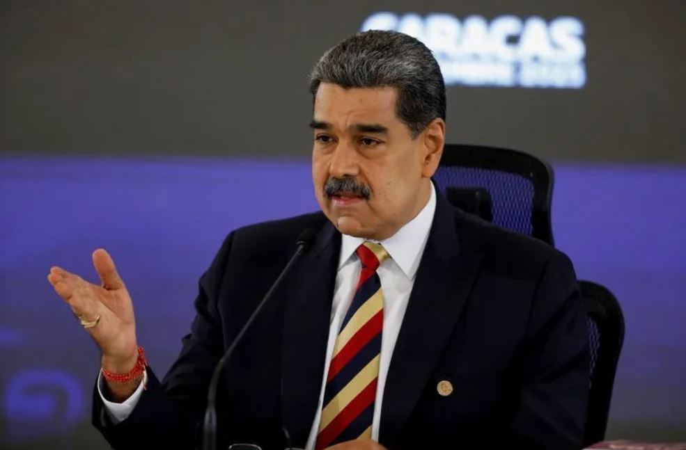 Maduro busca apoio militar de Rússia, China e Irã em meio à pressão dos EUA