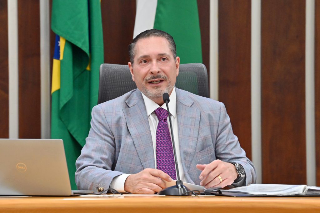 Novas leis de Ezequiel fortalecem gestão urbana e preservação da Lagoa de Jacumã