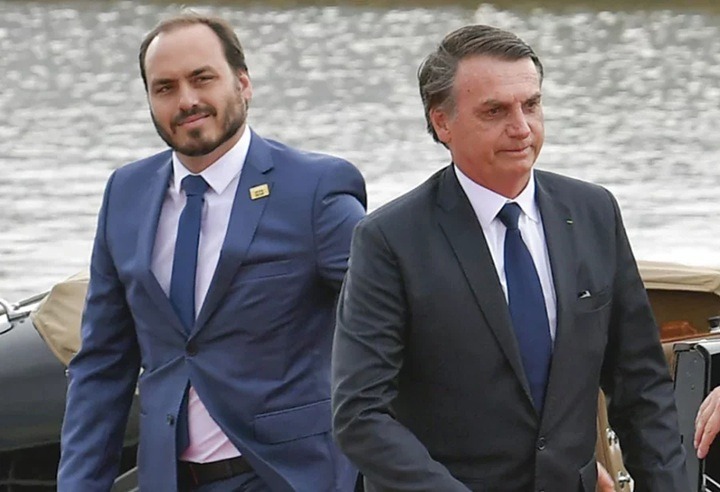 Moraes nega pedido de Carlos Bolsonaro para visitar o pai em seu aniversário
