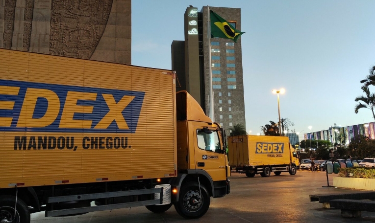 Correios travam empréstimo de R$ 20 bilhões com juros abusivos de 136% do CDI