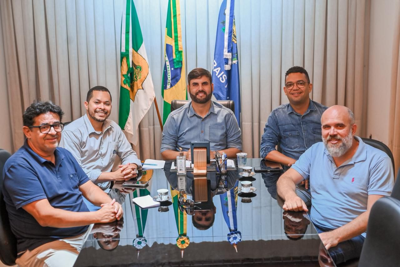 Prefeito Lucas anuncia parceria da Prefeitura com o Potyguar para a disputa da primeira divisão do estadual