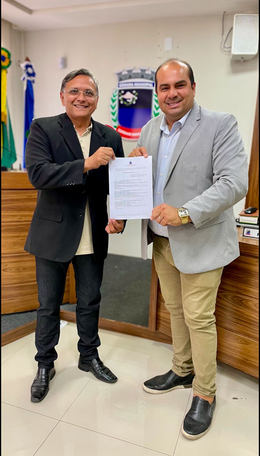 Vereadores Prof. Jaire e João Paulo têm Projeto de Lei aprovado garantindo às famílias atípicas o direito de enviar alimentação própria às crianças nas escolas