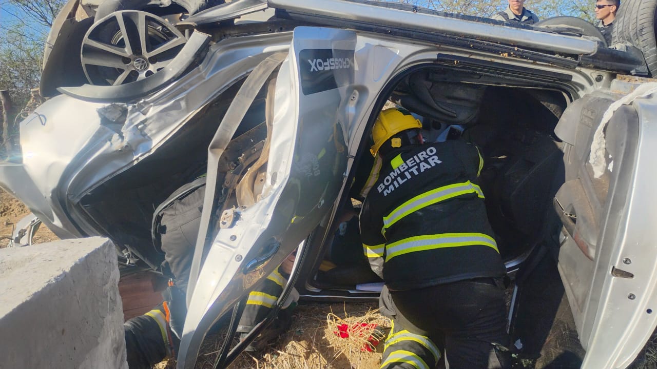Acidente com capotamento é registrado na BR-226 entre São Vicente e Florânia