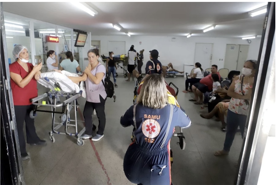 Sindicato denuncia elevadores quebrados e greve de maqueiros no Walfredo Gurgel