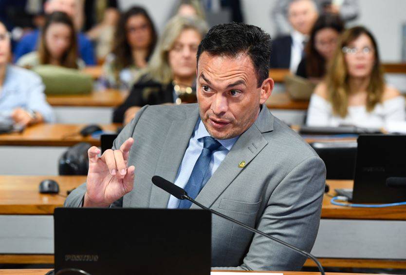 Styvenson lidera intenções de voto para governador entre eleitores de Natal, aponta pesquisa