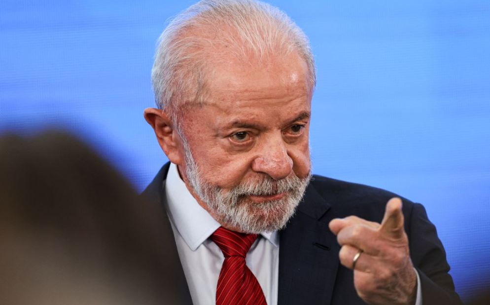 Lula corre ao Senado enquanto Congresso avança na redução de pena de Bolsonaro