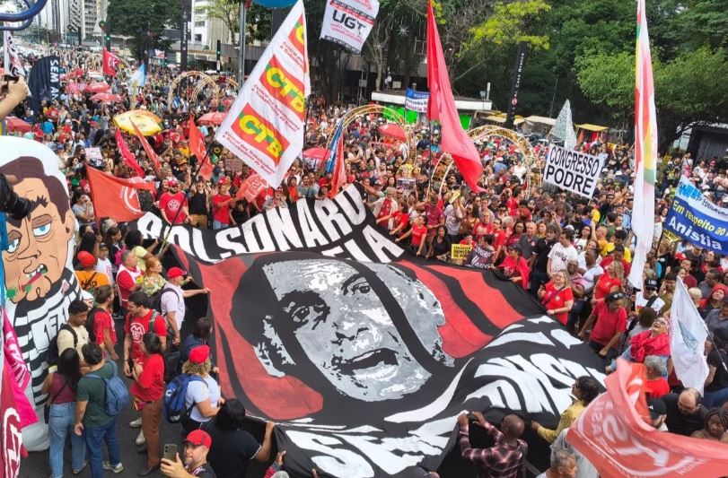 Esquerda faz atos em São Paulo, Brasília e outras cidades contra PL da Dosimetria neste último domingo (14)