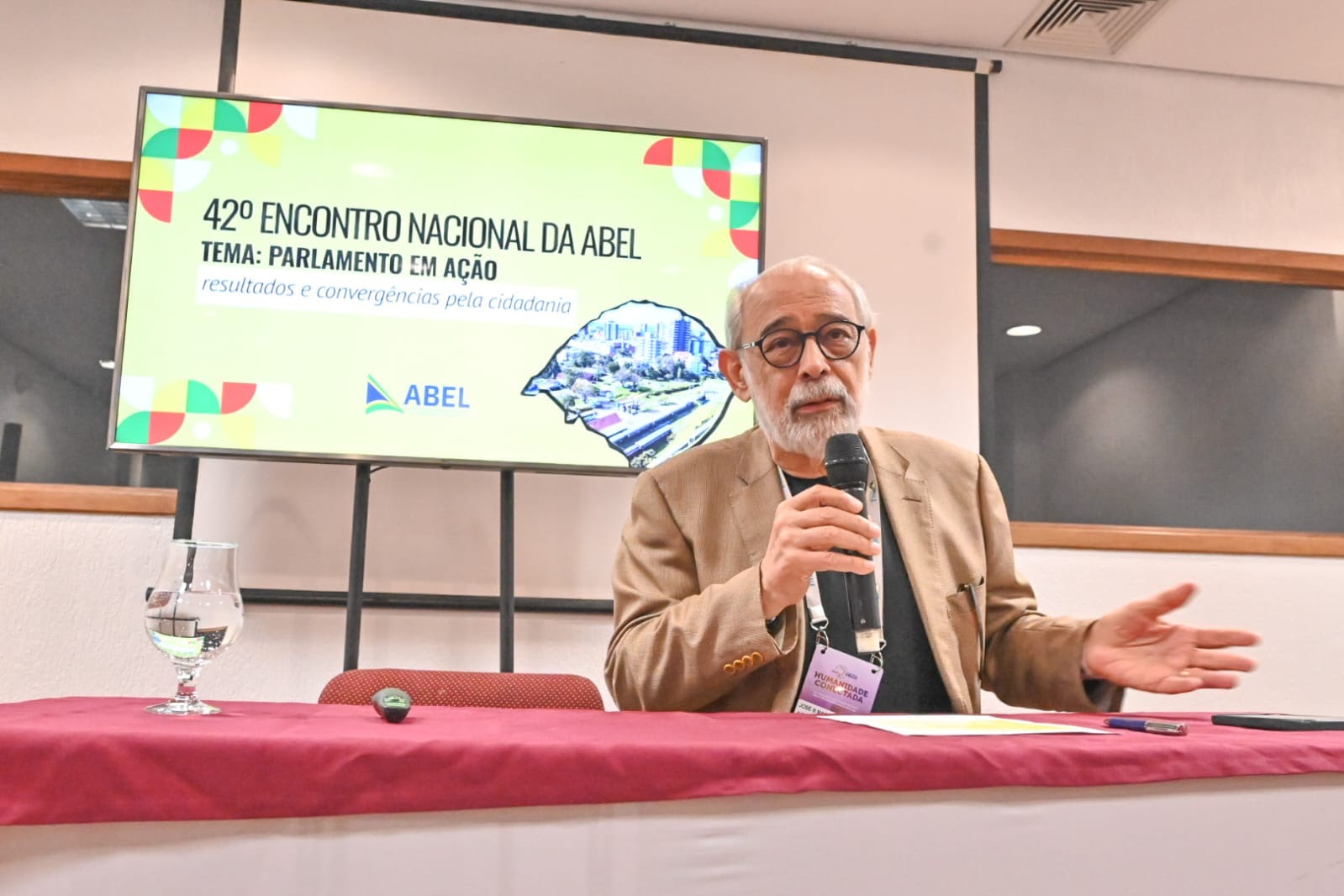 Diretor da Escola da Assembleia conduz 42° Encontro da Abel na Unale 2025