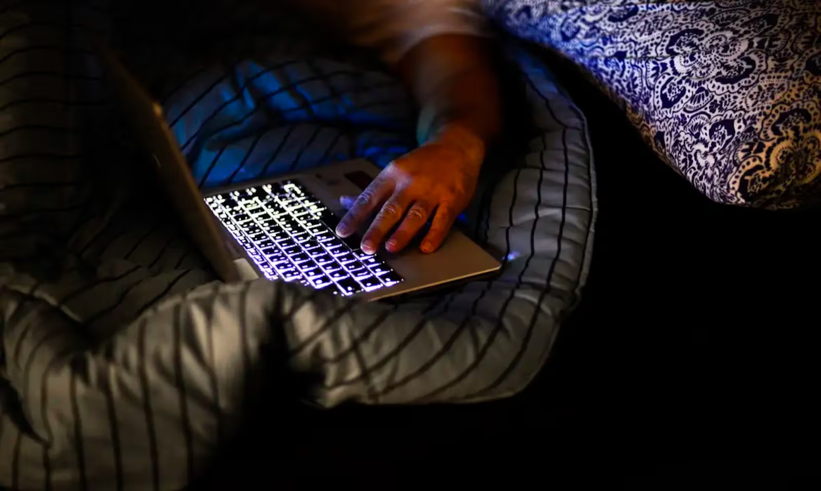 Ataques com deepfake crescem no Brasil e podem influenciar eleições de 2026