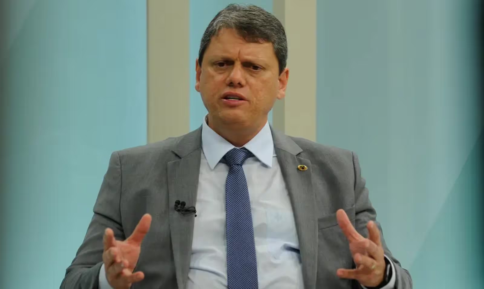 Tarcísio diz que concorrerá à reeleição em SP e reforça vínculo com Bolsonaro: ‘Sou leal’