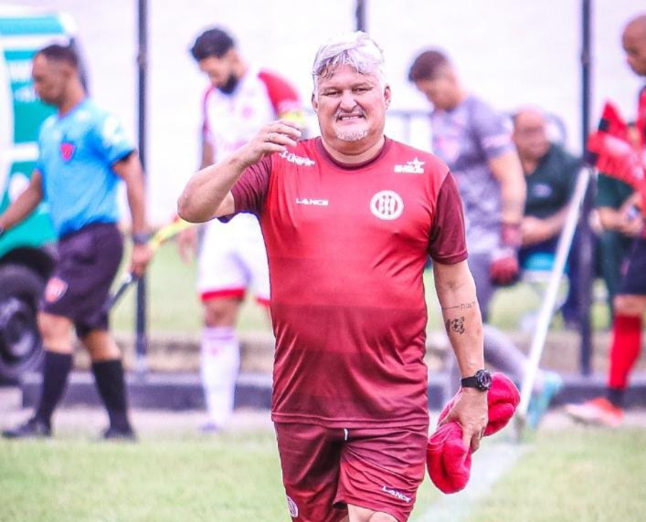 Currais-novense Sócrates Paulinelly assume Esporte de Patos após saída de Higor César